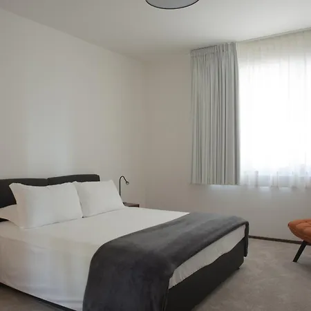 Apartment Olivo - By Myhomeincomo