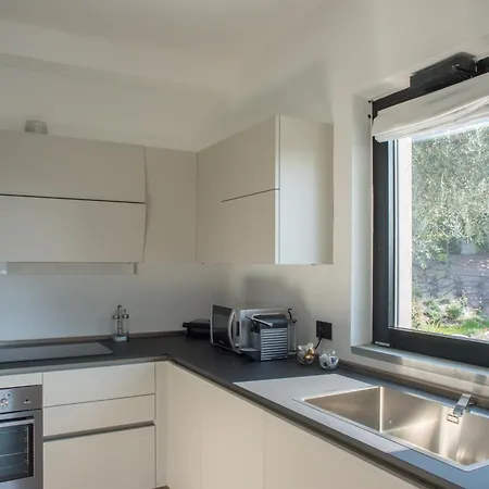 Olivo - By Myhomeincomo Apartamento